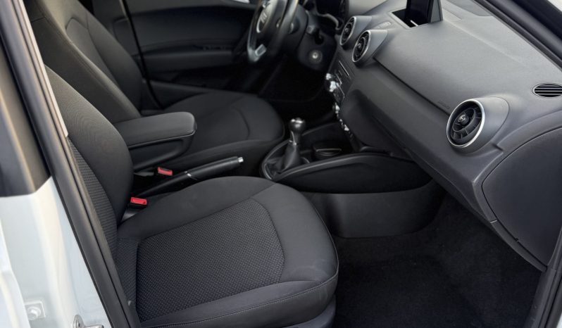 
								AUDI A1 TFSI ULTRA 1.0 95 CV full									